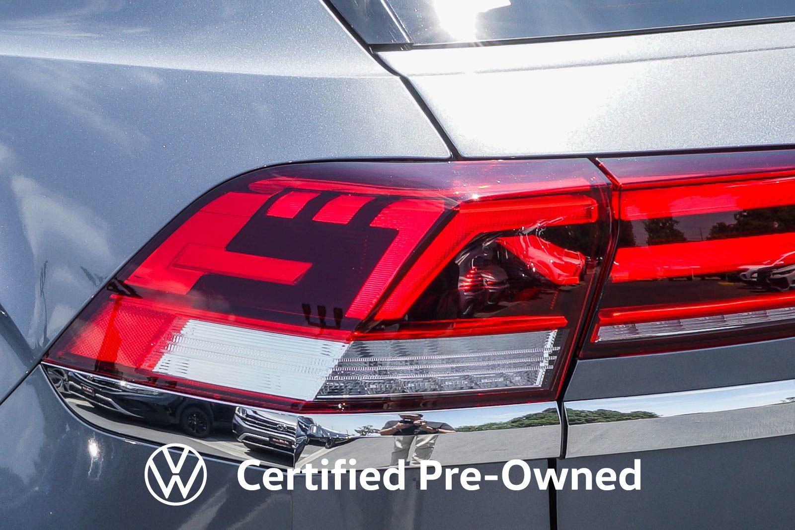 Certified 2023 Volkswagen Atlas Cross Sport SE FWD image 10