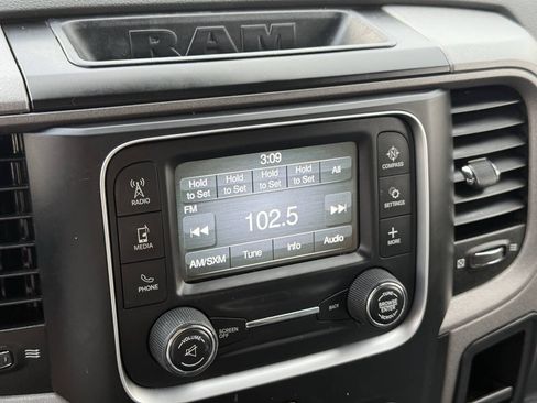 Used 2018 RAM 2500 Tradesman w/ Chrome Appearance Group AWD/4WD image 27