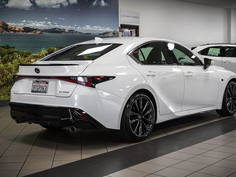 Certified 2025 Lexus IS 300 F Sport image 6
