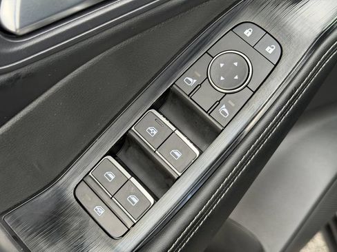 Used 2024 Nissan Rogue SL w/ SL Premium Package FWD image 17