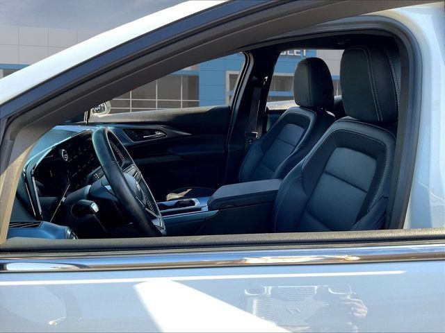 Certified 2024 Chevrolet Equinox EV LT w/ LPO, Blackout Package FWD image 23