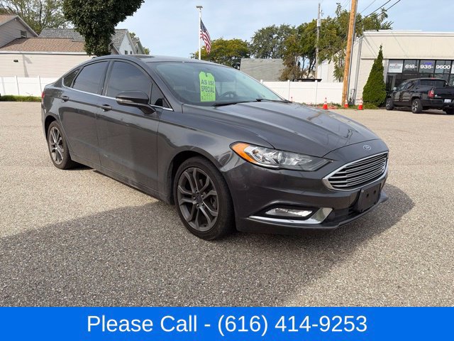 Used 2017 Ford Fusion SE w/ Equipment Group 201A FWD image 1