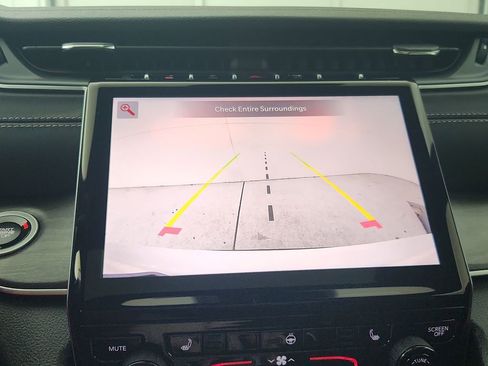 New 2025 Jeep Grand Cherokee L Limited image 9