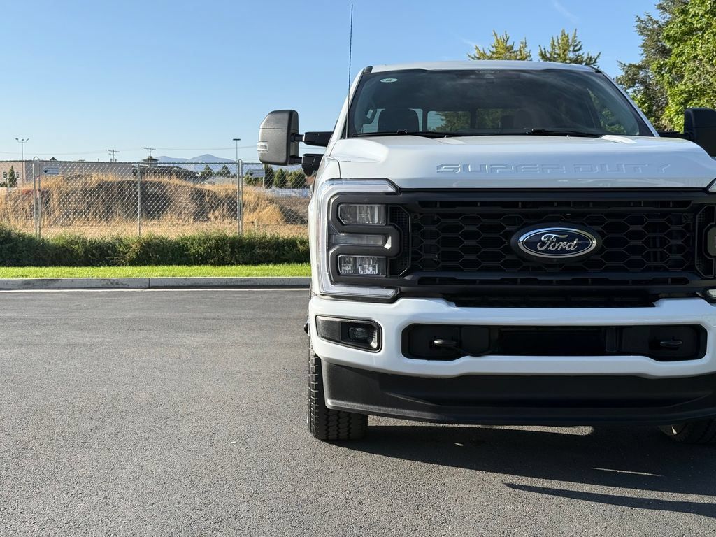 Used 2026 Ford F350 XL w/ STX Appearance Package AWD/4WD image 4