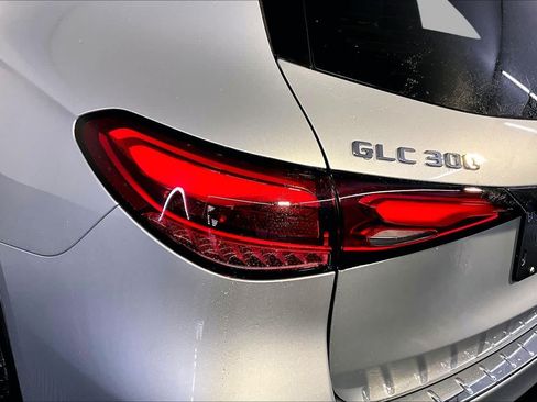 New 2026 Mercedes-Benz GLC 300 4MATIC image 5