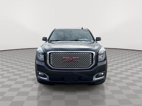 Used 2016 GMC Yukon Denali w/ Open Road Package image 3