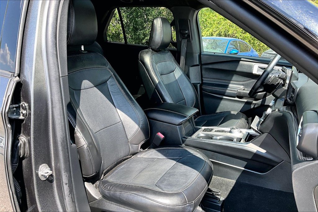 Used 2020 Ford Explorer Limited RWD image 9