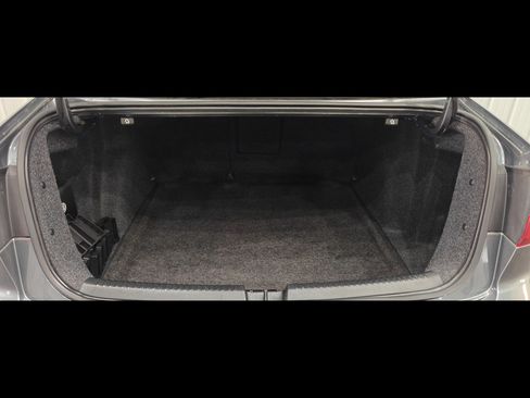 Used 2017 Volkswagen Jetta SE FWD image 25