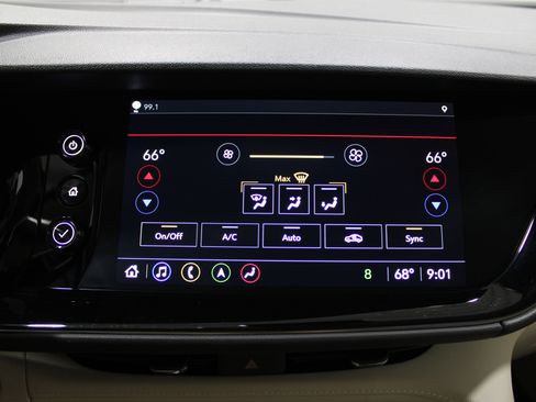 Used 2023 Buick Envision Avenir image 21