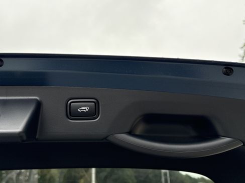 New 2025 Kia Niro SX Touring image 20