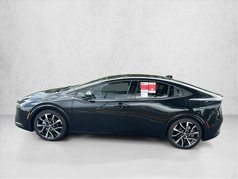 New 2026 Toyota Prius Plug-In Hybrid FWD image 5