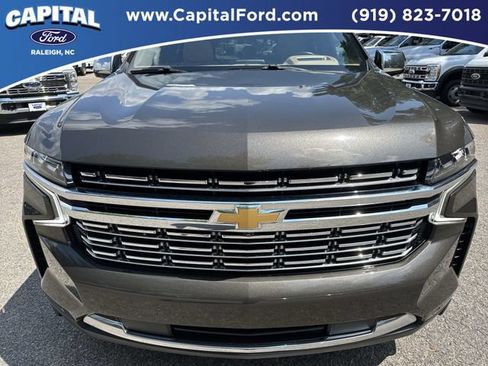 Used 2021 Chevrolet Tahoe Premier w/ Premium Package AWD/4WD image 10