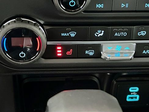 New 2025 Ford Bronco Big Bend w/ Black Diamond Package image 24