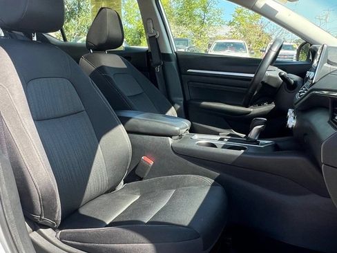 Used 2019 Nissan Altima 2.5 SV FWD image 13