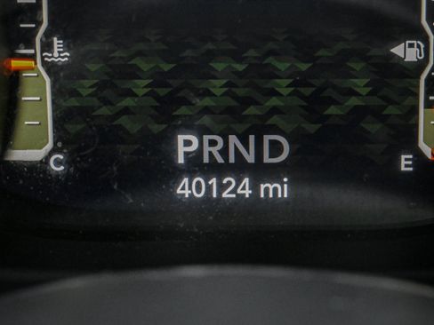 Used 2022 Jeep Wrangler Rubicon AWD/4WD image 22