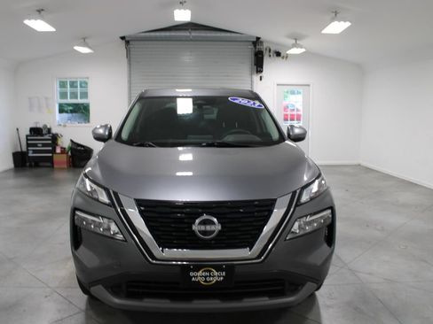 Used 2023 Nissan Rogue SV AWD/4WD image 3