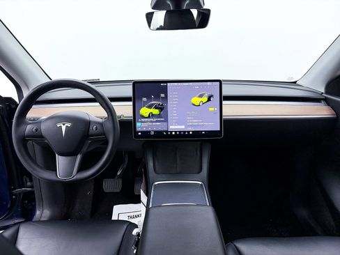 Used 2022 Tesla Model Y Long Range AWD/4WD image 25