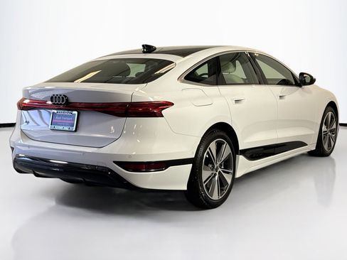 Used 2025 Audi A6 e-tron Premium Plus w/ Premium Plus RWD image 5