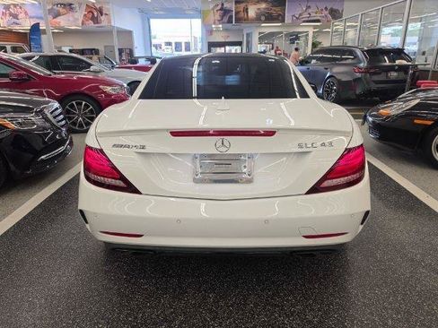 Used 2017 Mercedes-Benz SLC 43 AMG image 5