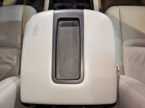 Used 2011 Chevrolet Tahoe LT image 39