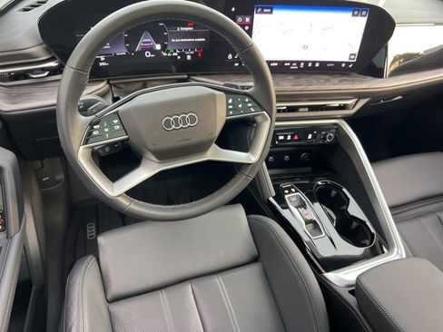 Certified 2025 Audi Q5 Premium Plus w/ Premium Plus image 37