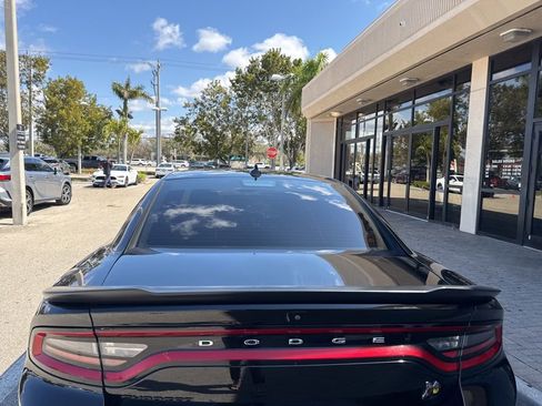 Used 2022 Dodge Charger Scat Pack w/ Plus Group image 6