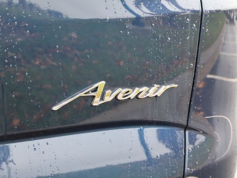 Used 2023 Buick Enclave Avenir w/ Trailering Package, 5000 lbs. image 9