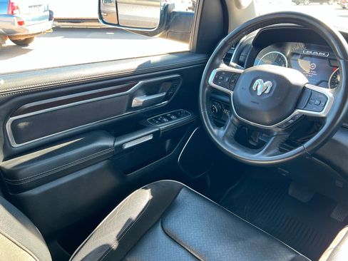 Used 2022 RAM 1500 Laramie AWD/4WD image 11