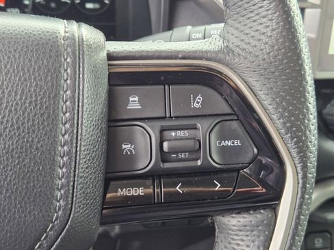 Used 2023 Toyota Sequoia Limited image 24