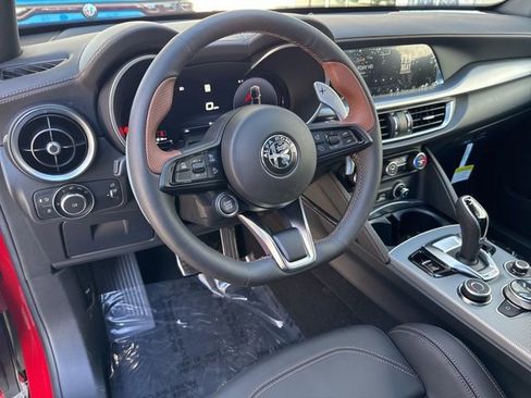 New 2025 Alfa Romeo Stelvio Sprint image 11