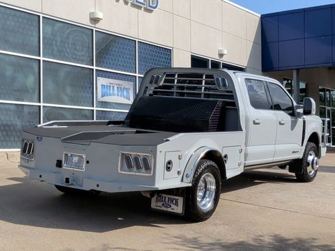 Used 2026 Ford F350 Platinum AWD/4WD image 3
