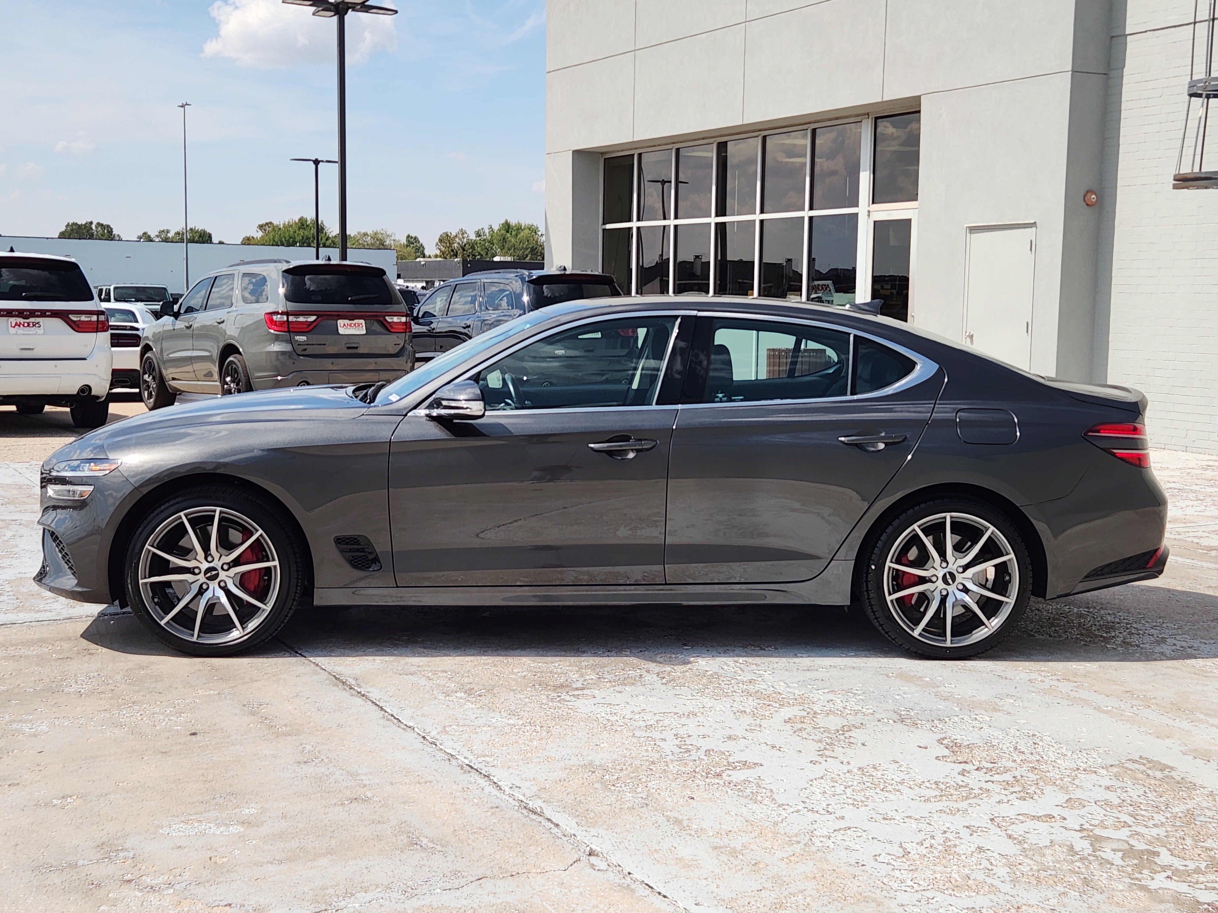 Used 2025 Genesis G70 2.5T RWD image 5