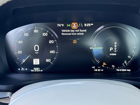 Used 2022 Volvo S60 T8 R-Design Expression w/ Premium Package AWD/4WD image 26
