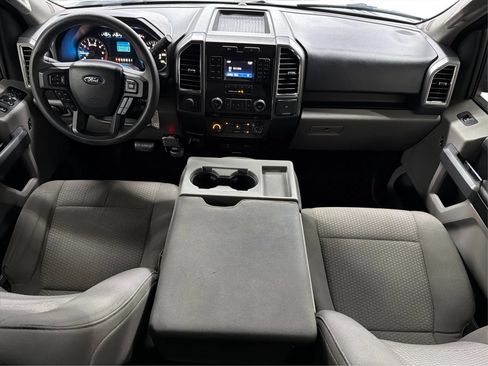 Used 2017 Ford F150 XLT AWD/4WD image 18