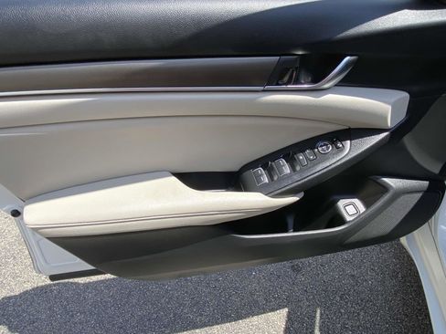 Certified 2021 Honda Accord LX image 11