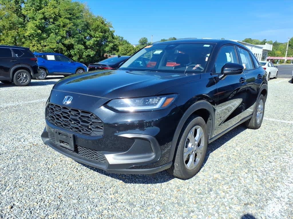 Used 2025 Honda HR-V LX image 2