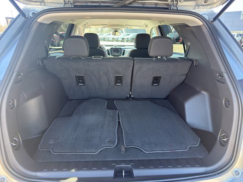 Used 2023 Chevrolet Equinox LS w/ LS Convenience Package AWD/4WD image 35