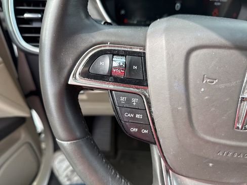 Used 2020 Lincoln Nautilus FWD w/ Equipment Group 101A image 15