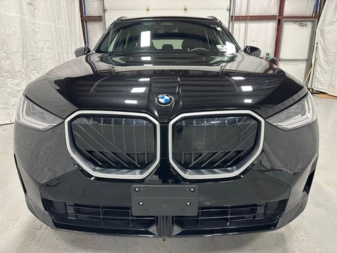 Used 2025 BMW X3 xDrive30i w/ M Sport Package image 2