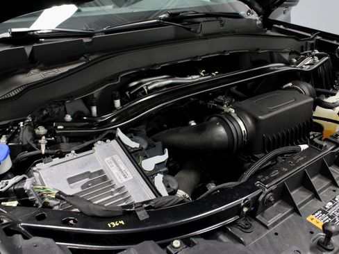 Used 2022 Ford Explorer ST w/ ST High-Performance Pack image 18