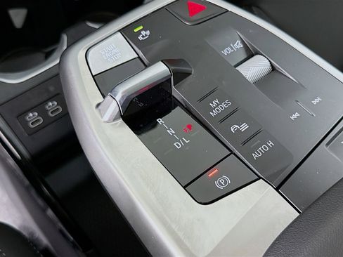 Used 2026 BMW X1 xDrive28i w/ Convenience Package image 16