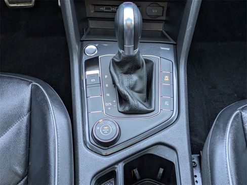 Used 2019 Volkswagen Tiguan SEL Premium R-Line w/ 3rd Row Seat Package image 32