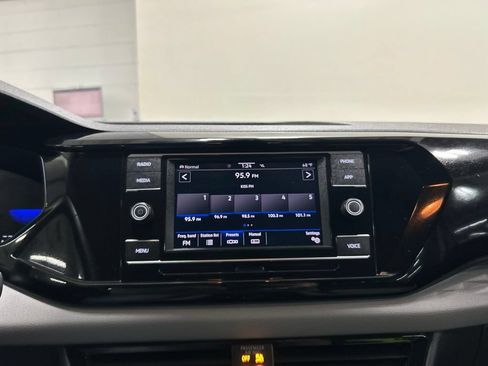 Used 2024 Volkswagen Taos S AWD/4WD image 18