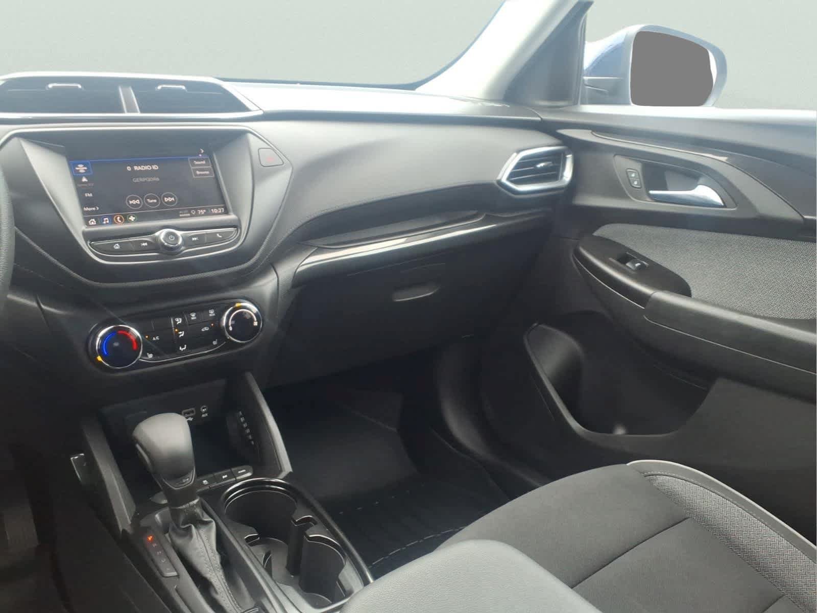Used 2022 Chevrolet TrailBlazer LT AWD/4WD image 14