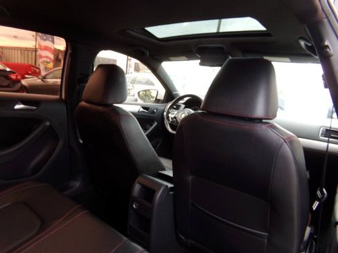 Used 2013 Volkswagen Jetta GLI Autobahn FWD image 24