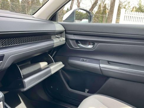 Certified 2023 Honda CR-V LX image 32