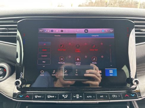 Used 2024 Jeep Wagoneer Series III image 42