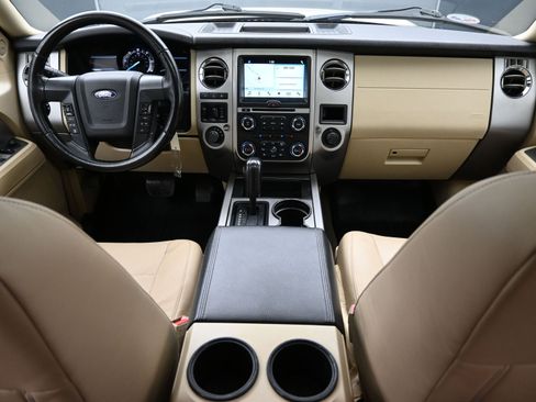 Used 2017 Ford Expedition EL XLT w/ Equipment Group 202A image 13