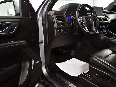 Used 2021 Chevrolet Tahoe Z71 w/ Z71 Signature Package AWD/4WD image 15