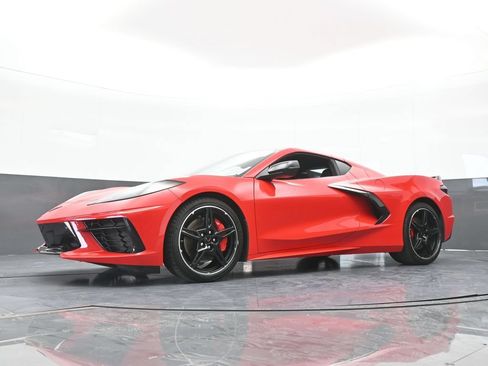 Used 2020 Chevrolet Corvette Stingray Preferred Cpe w/ 2LT Preferred Equipment Group RWD image 52
